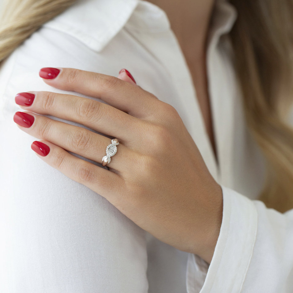 Diamond ring Diamond Dna