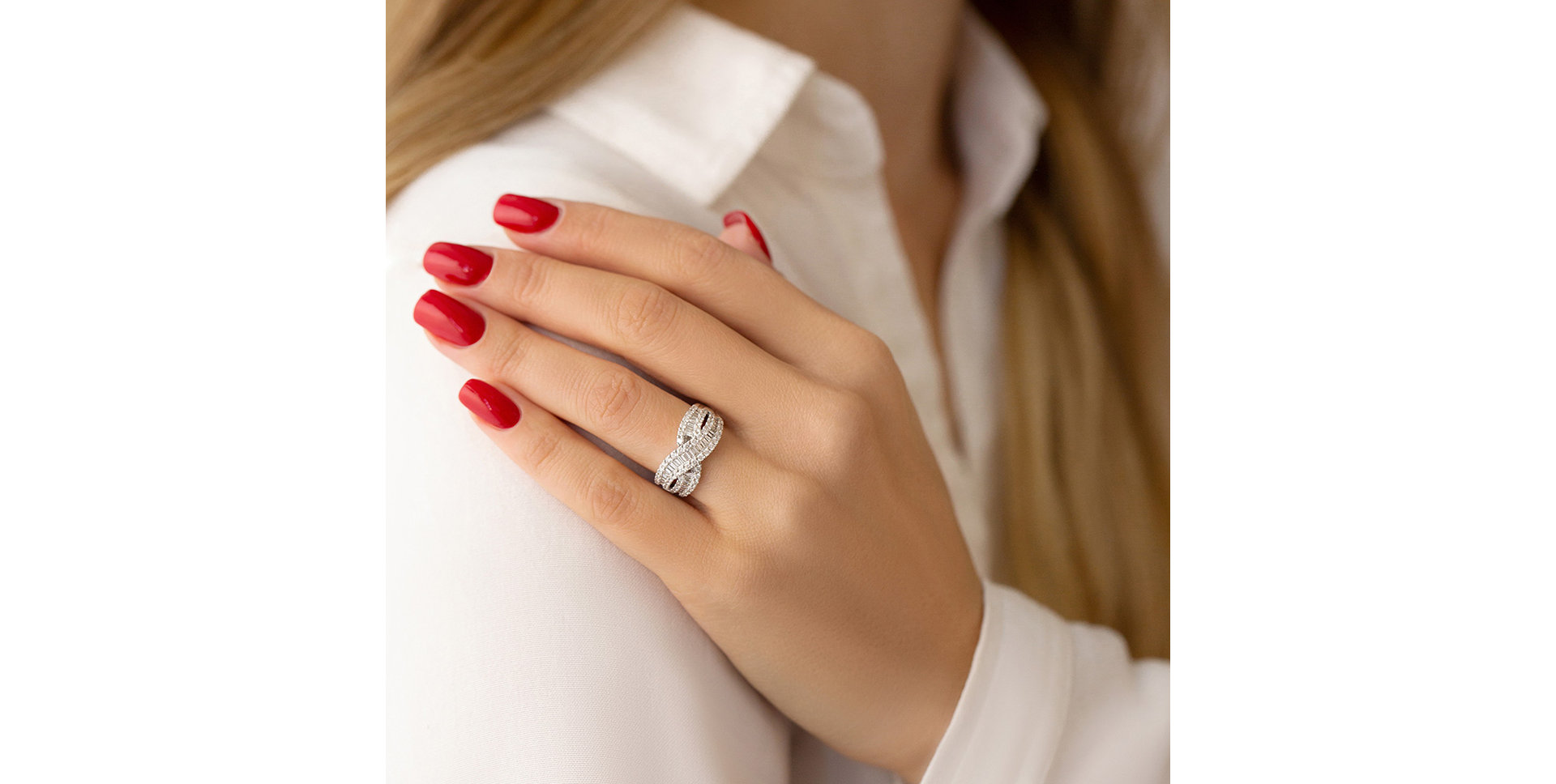 Diamond ring Barbara