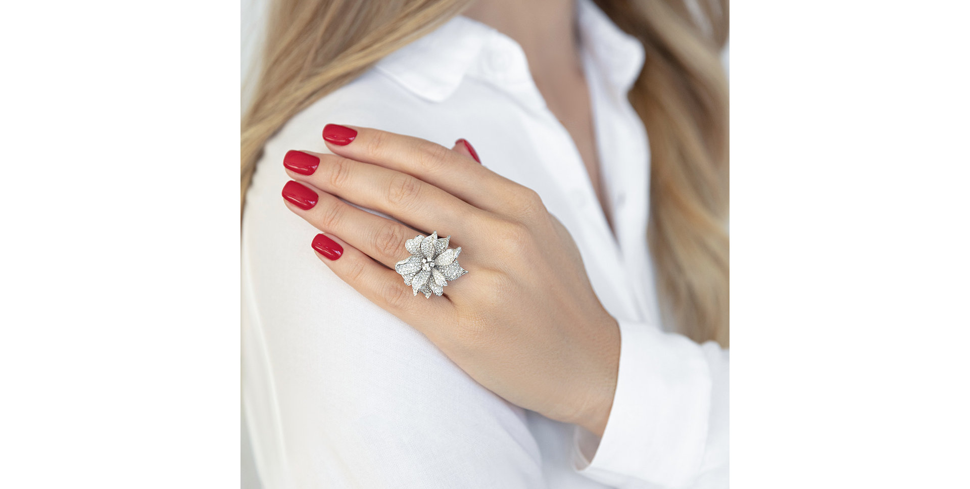 Diamond ring Royal Flower