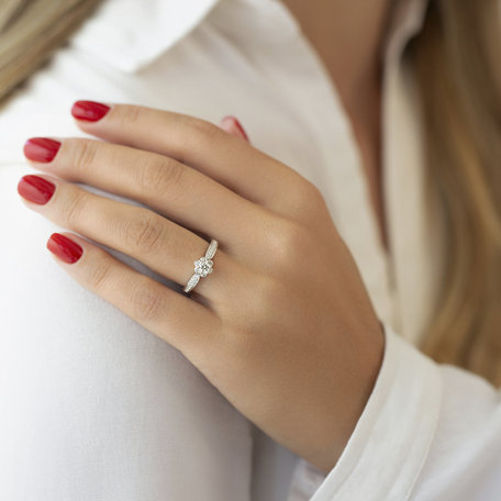 Diamond ring Zafira