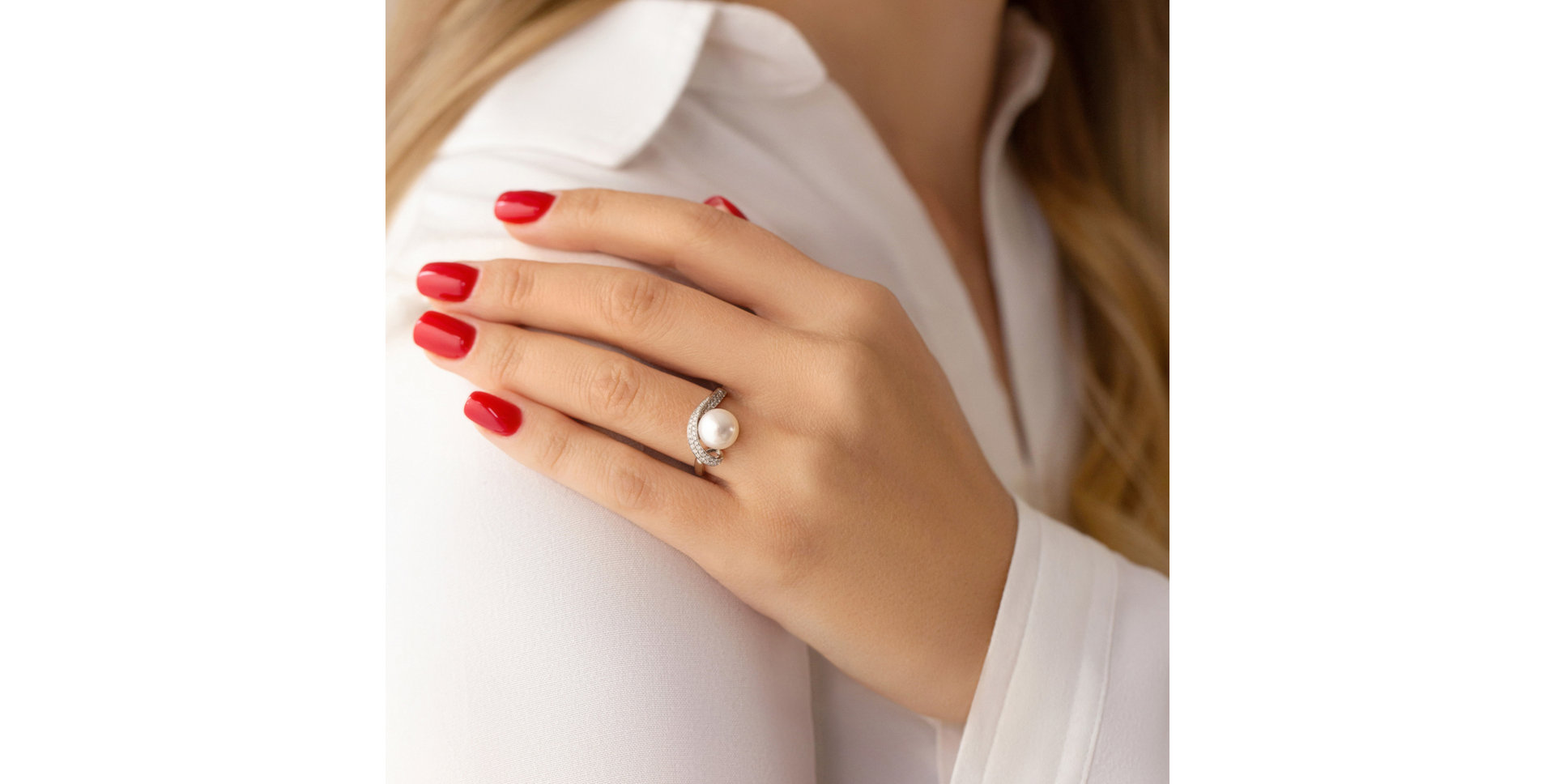 Diamond ring with Pearl Ocean Desperation