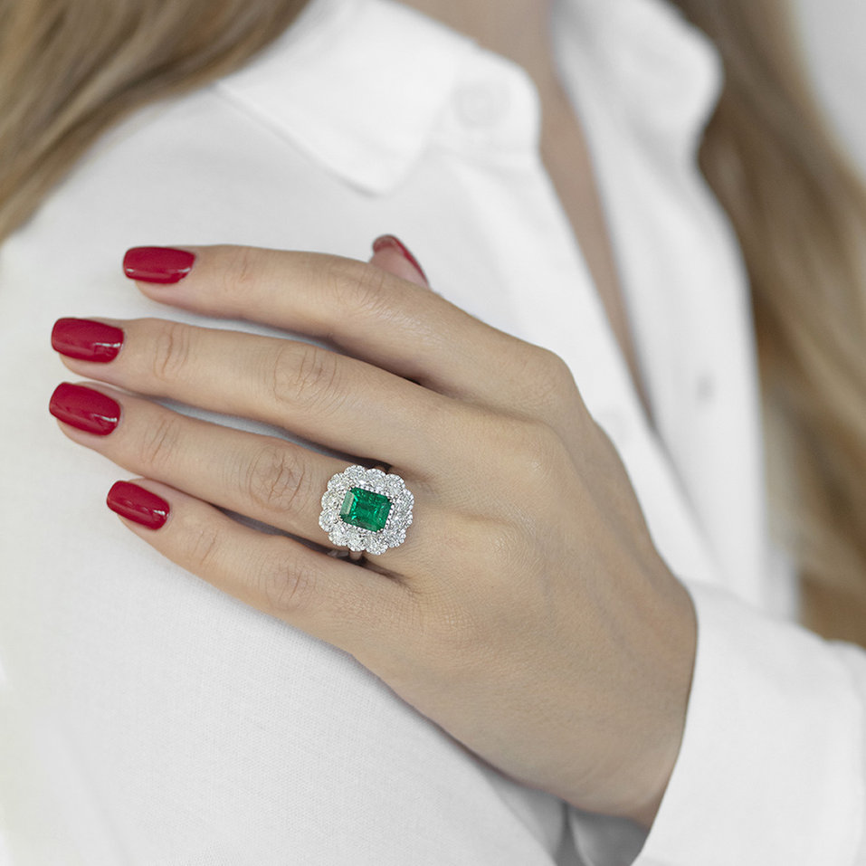 Diamond ring with Emerald Frozen Aurora