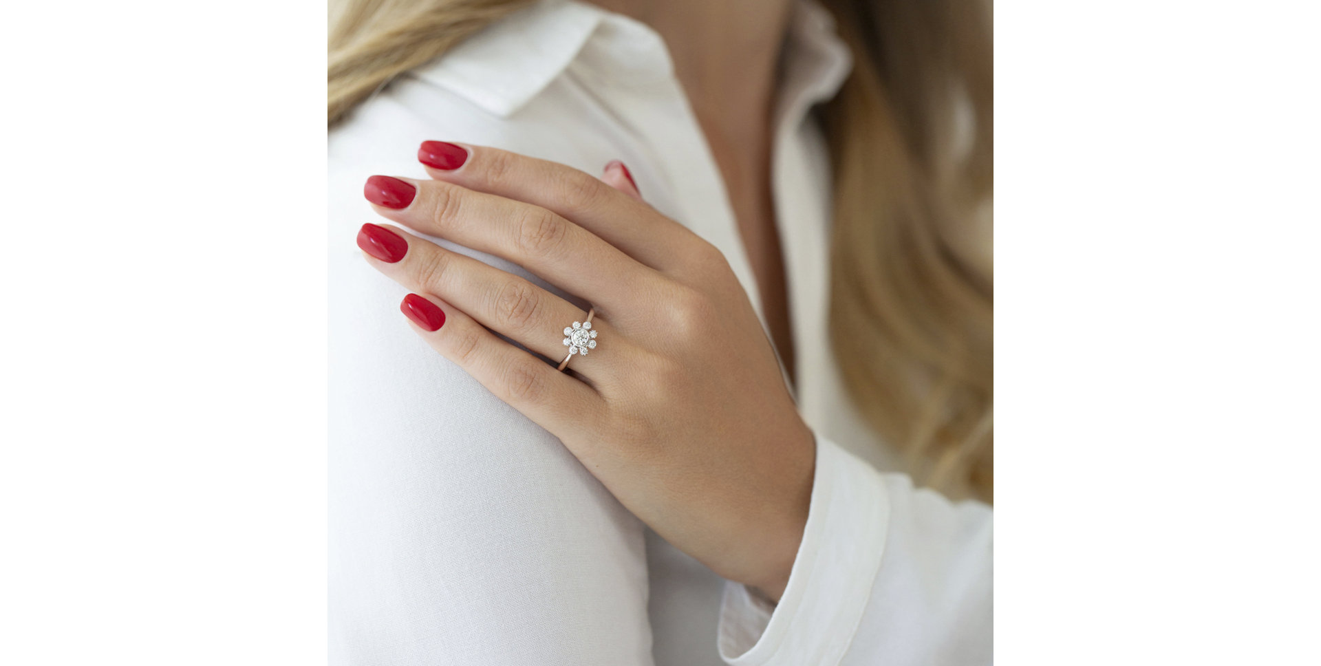 Diamond ring Coraline