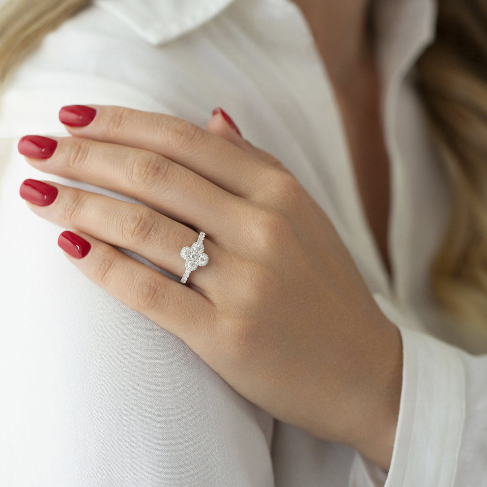 Diamond ring Gloria