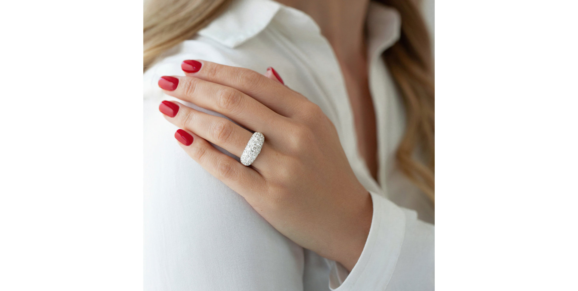 Diamond ring Attention Seeker