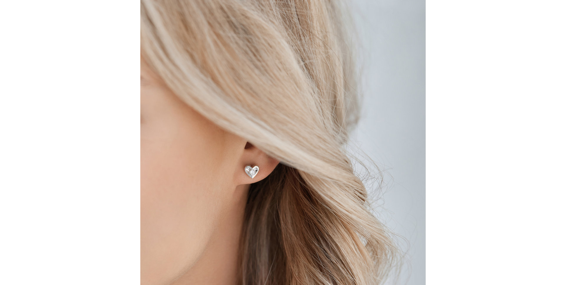 Diamond earrings Love story