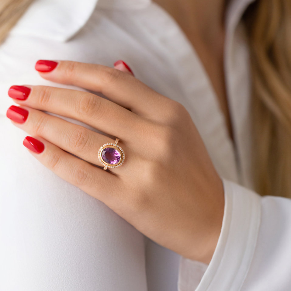 Diamond rings with Amethyst Viva Glam