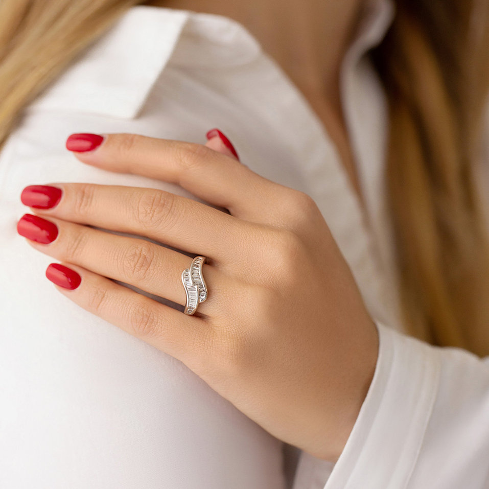 Diamond ring Virginie