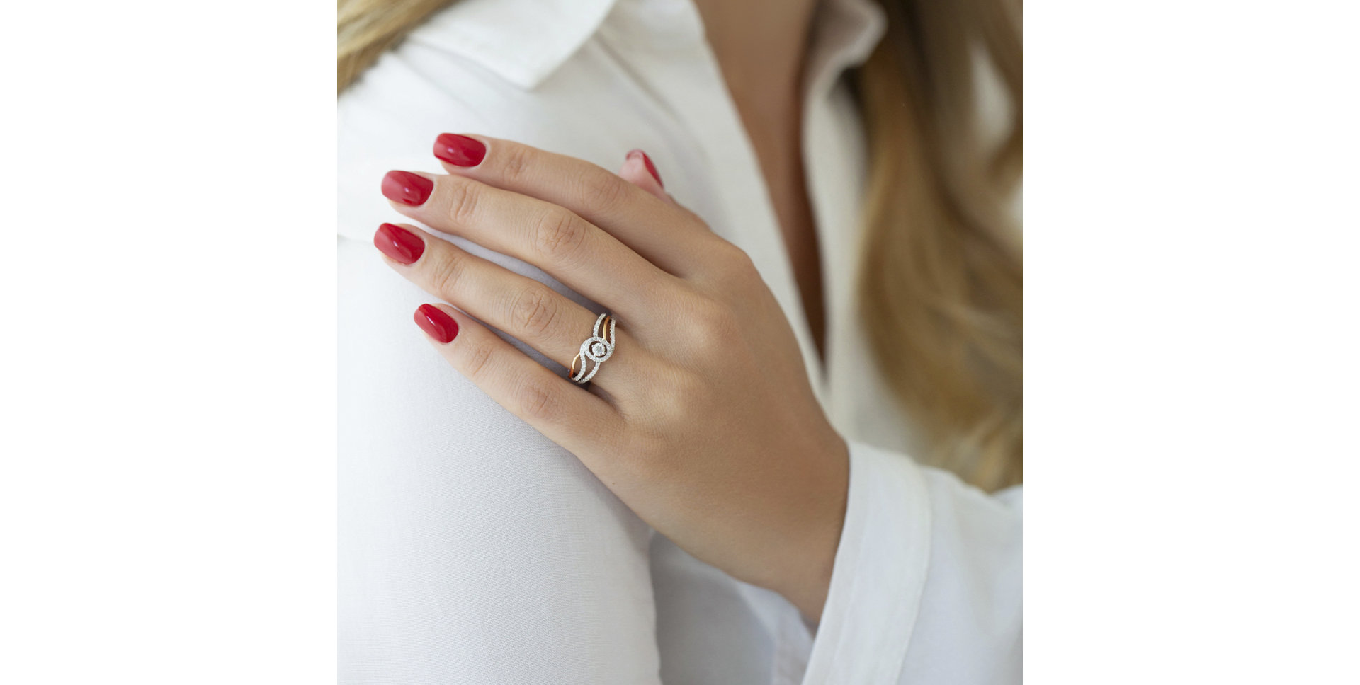 Diamond ring Octavian