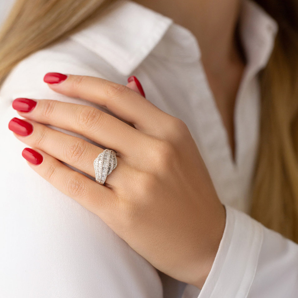 Diamond ring Cédric