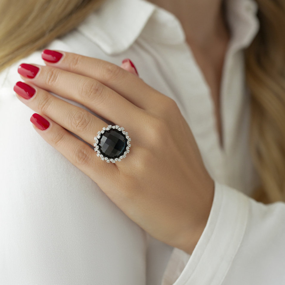 Diamond ring with Rose Quartz Kirie