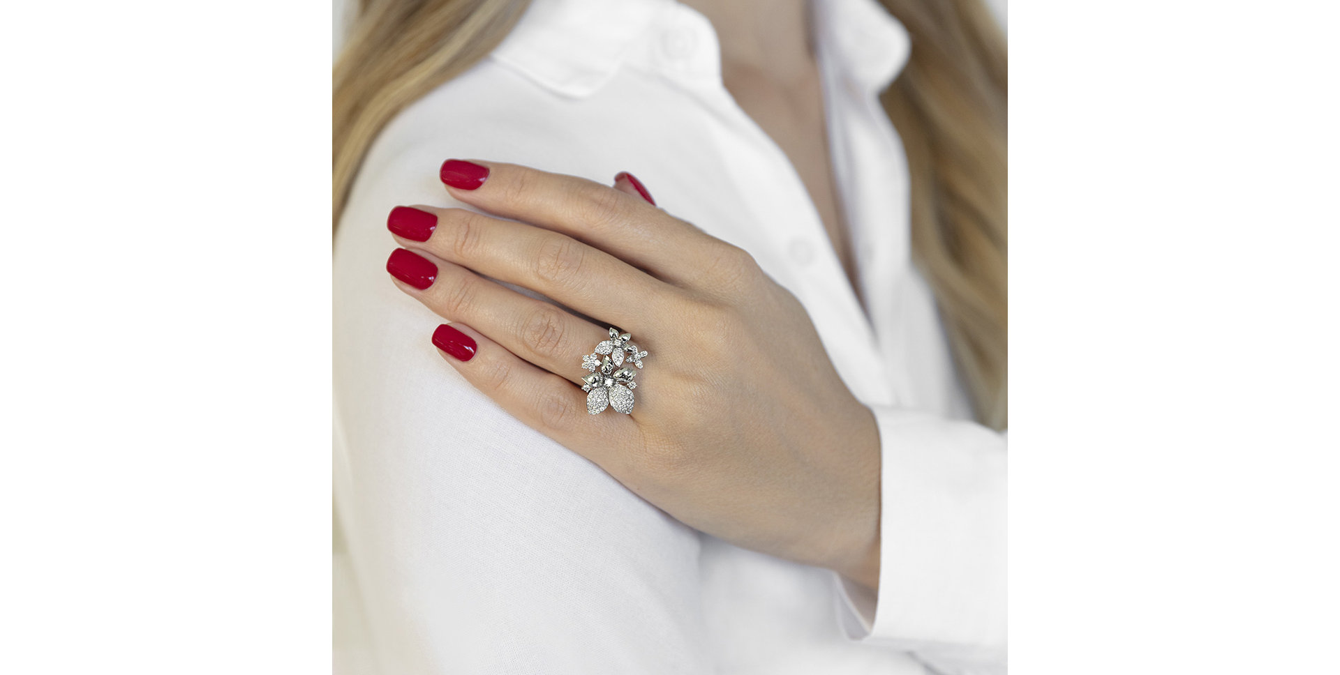 Diamond ring Floral Enigma