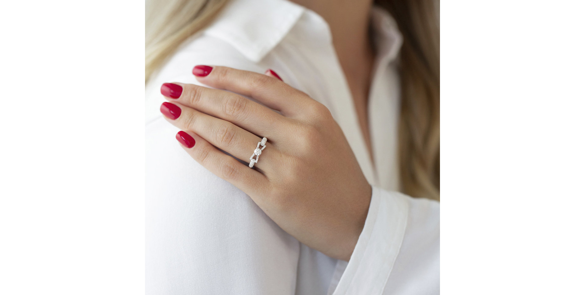 Diamond ring Madalyn