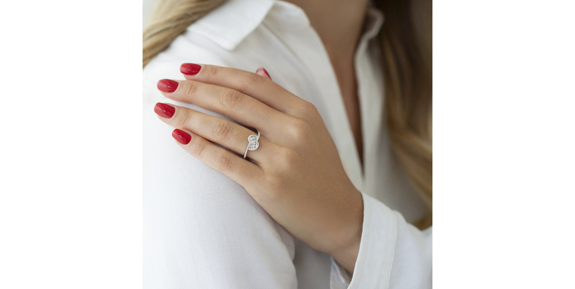 Diamond ring Fashion Ribbon