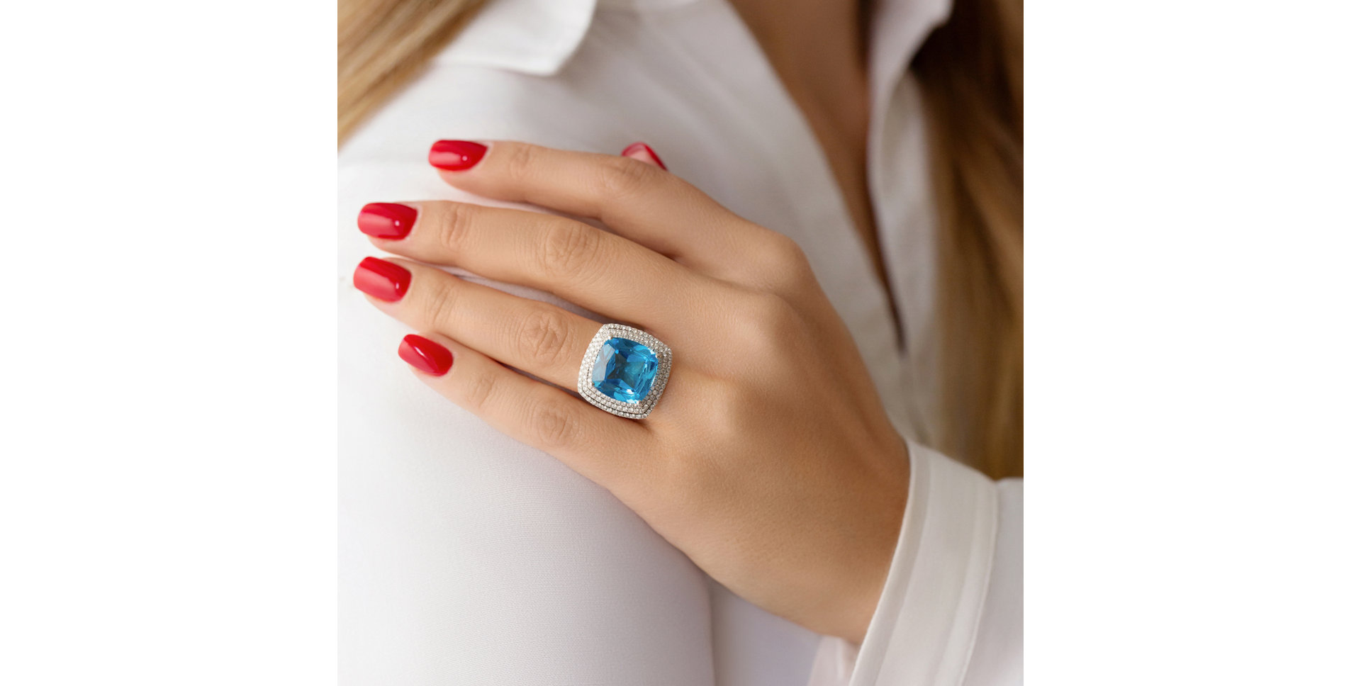 Diamond ring with Topaz Ofelia