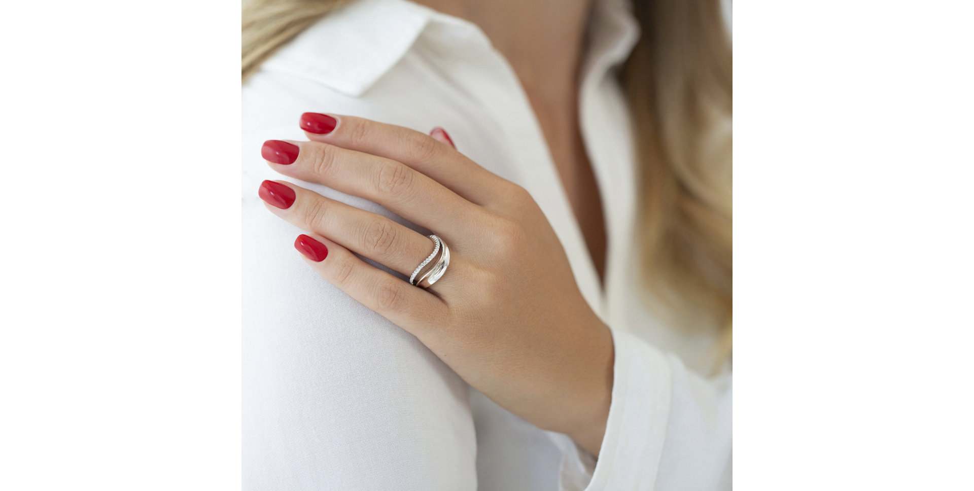 Diamond ring Monique