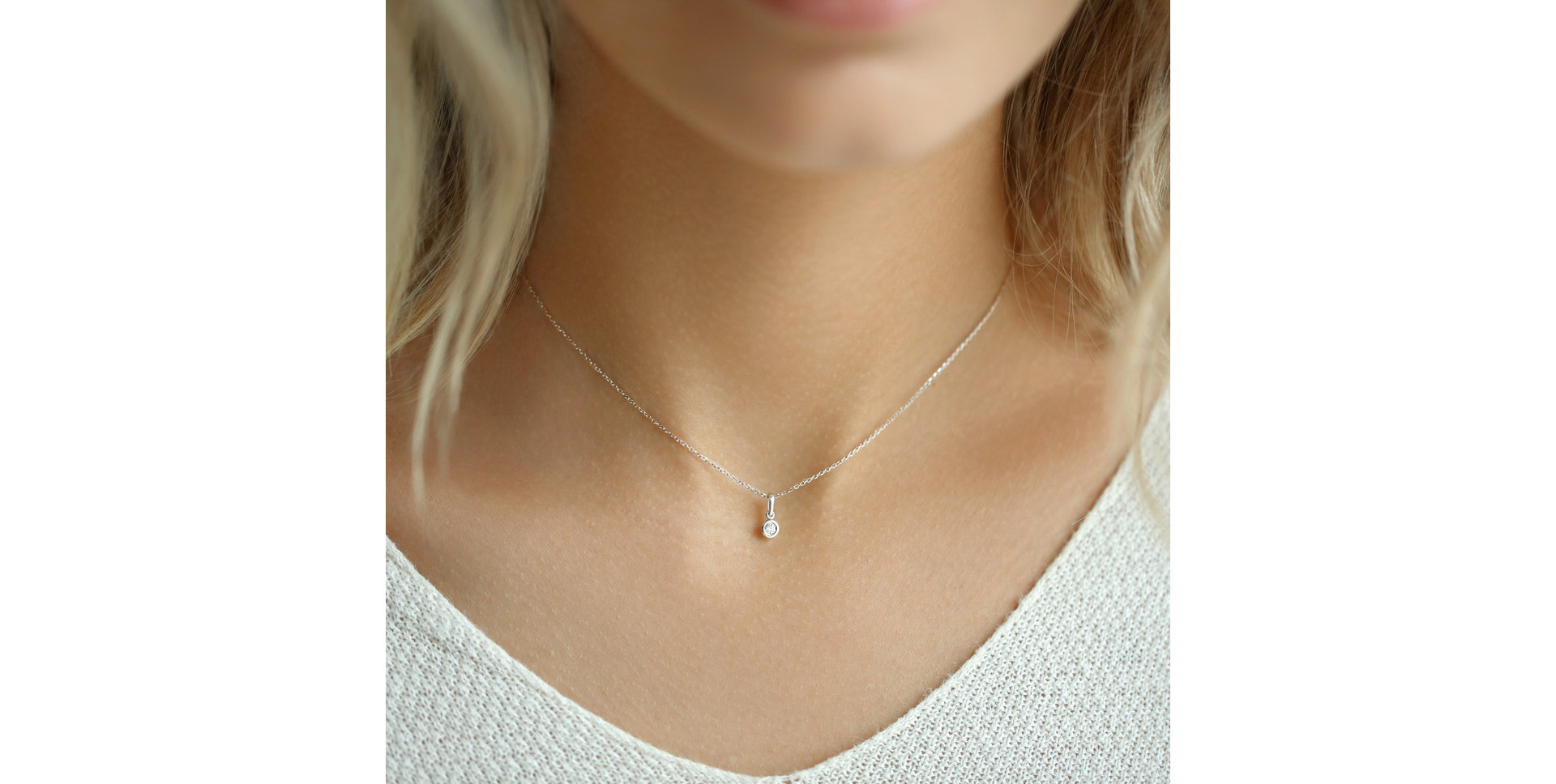 Diamond pendant Dots