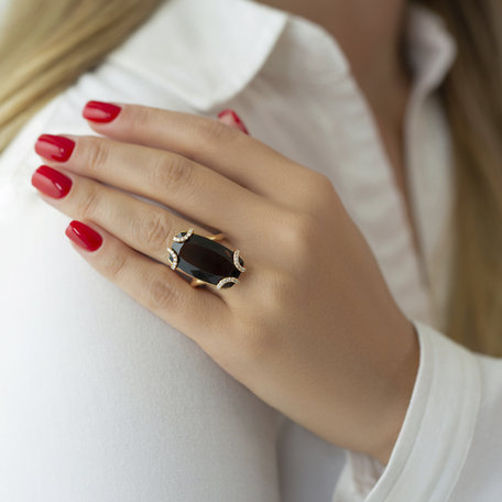 Diamond ring with Quartz Coyote