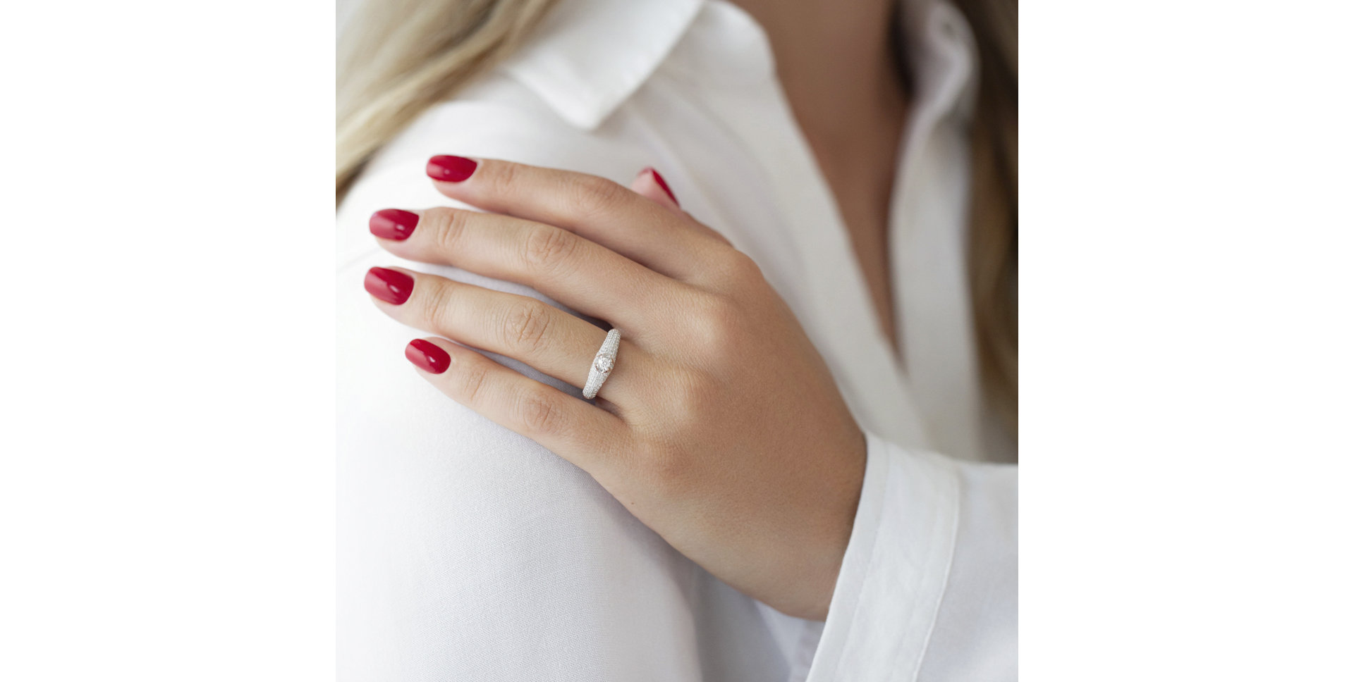 Diamond ring Breanna