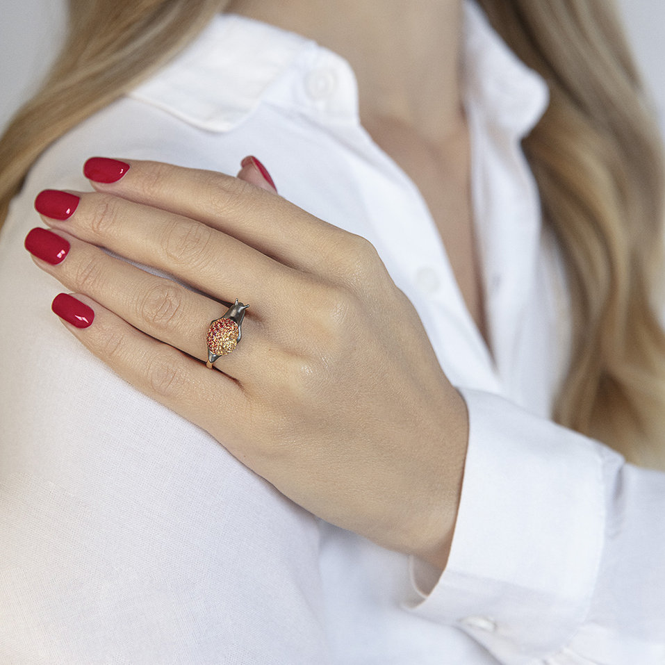 Ring with Sapphire Luxury Snail