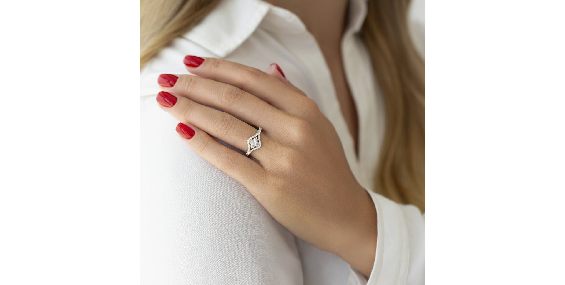 Diamond ring Anthony