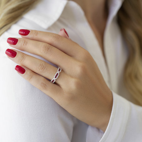 Diamond ring with Ruby Armandine