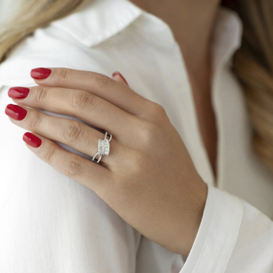 Diamond ring Sybille