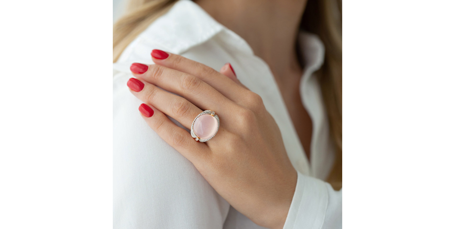 Diamond ring with Rose Quartz Moonlight Wave