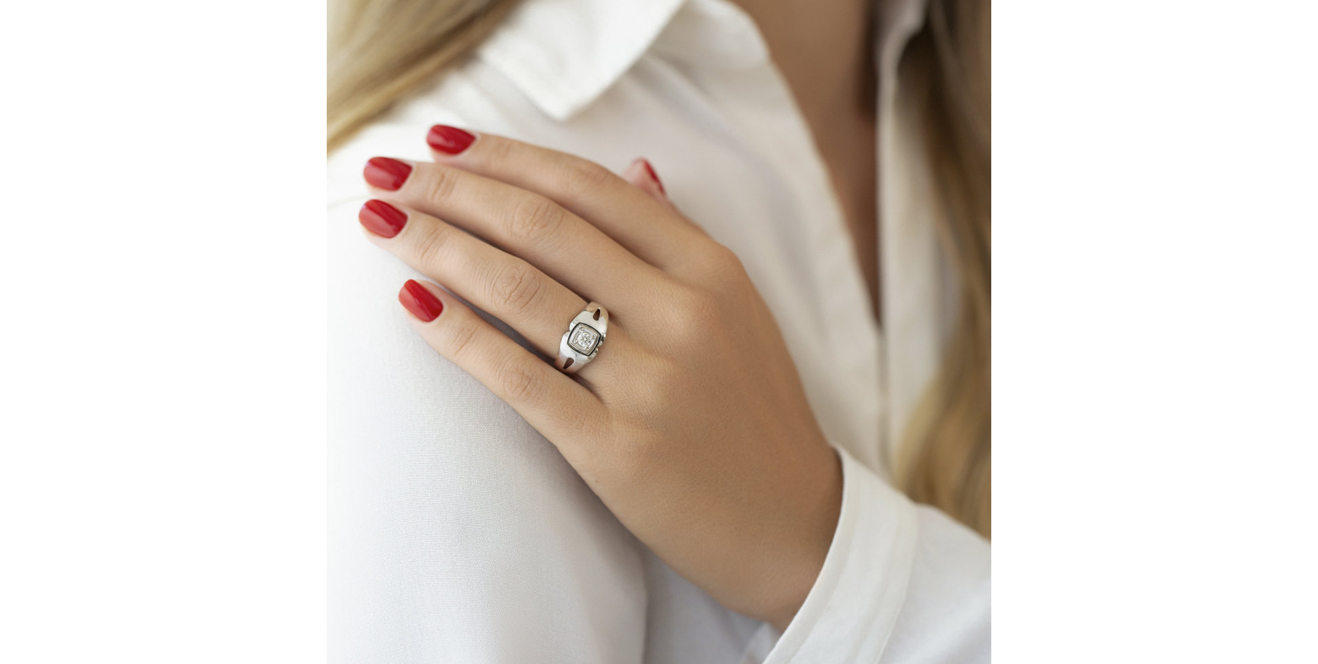 Diamond ring Moon Sin