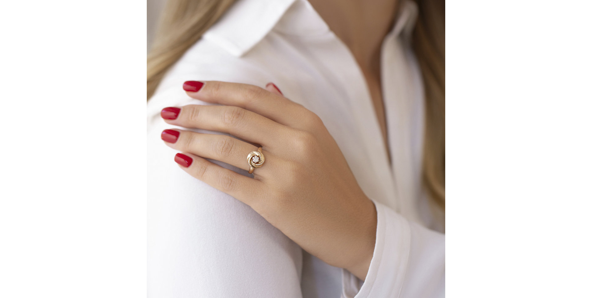 Diamond ring Flower Swirl