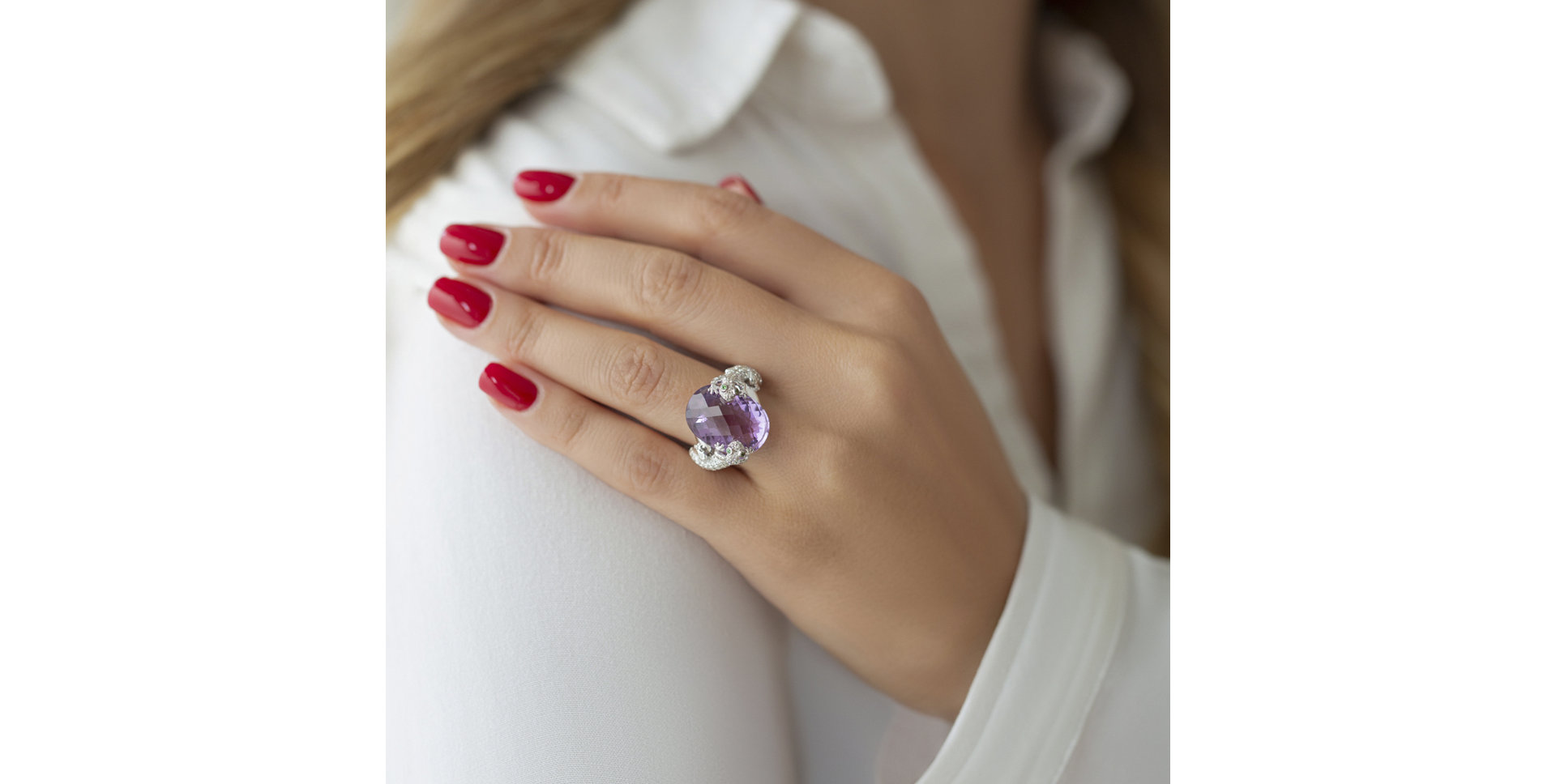Diamond ring with Rose Quartz and Garnet Dwana