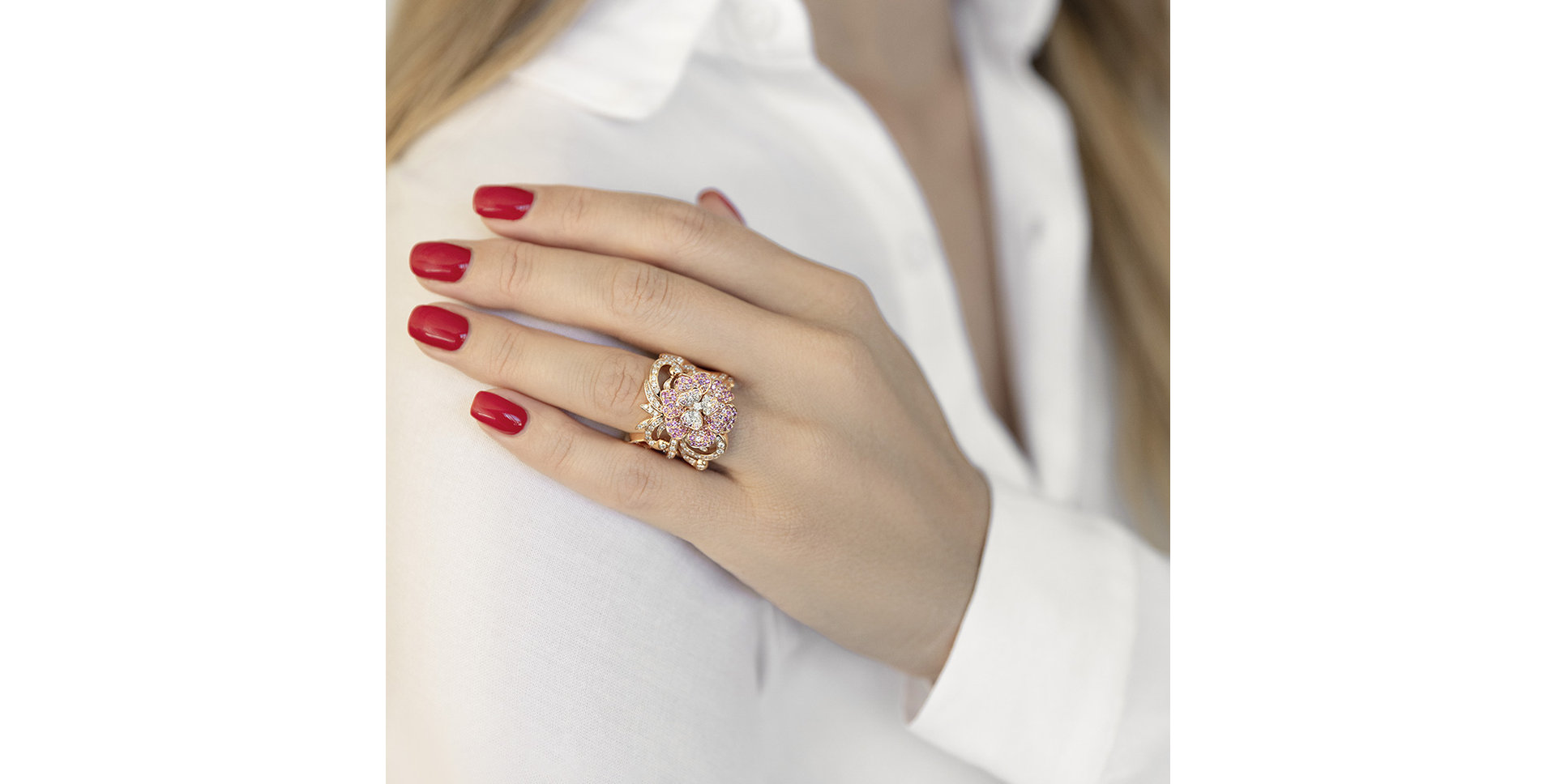 Diamond ring with Sapphire Fairy Garden