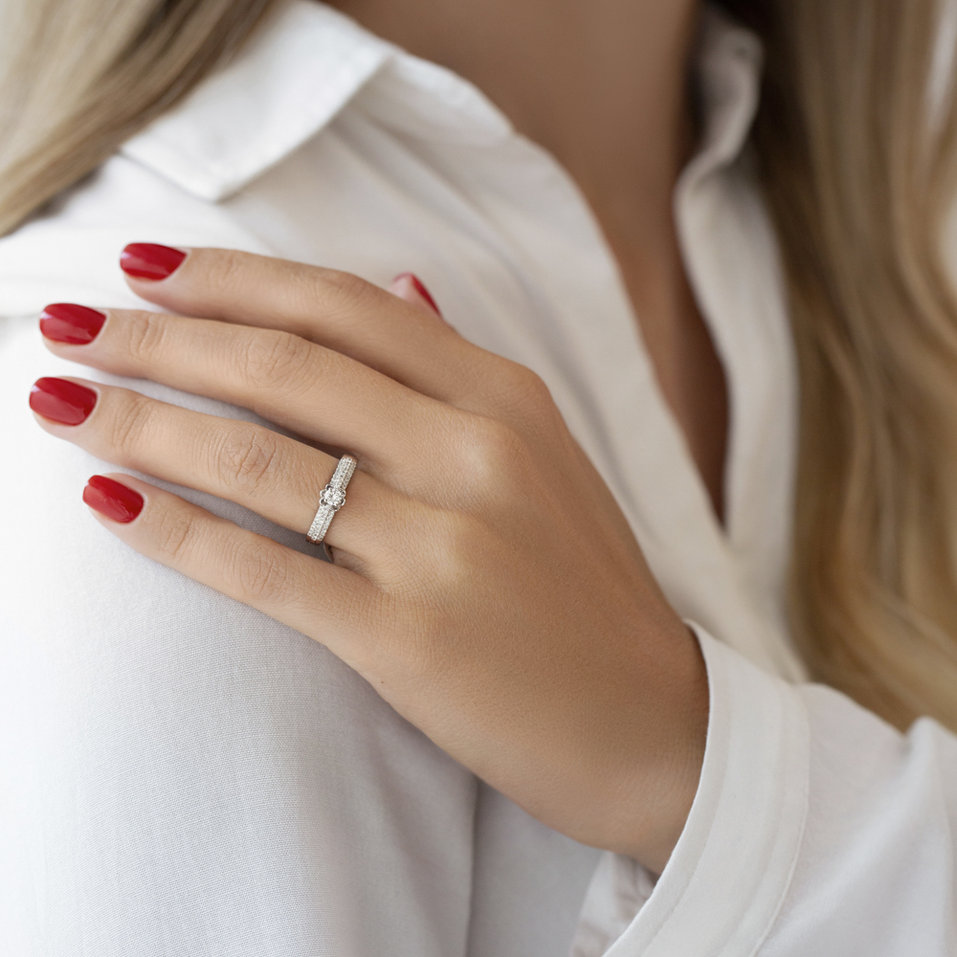 Diamond ring Guardian of Love