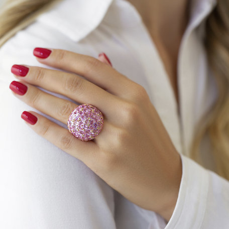 Diamond ring with Sapphire Pink Dream