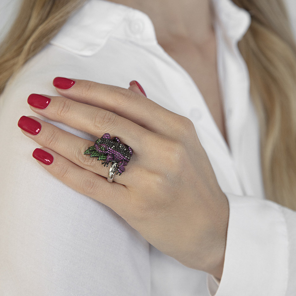 Ring with black and white diamonds, Sapphire and Garnet Fairy tale Frog