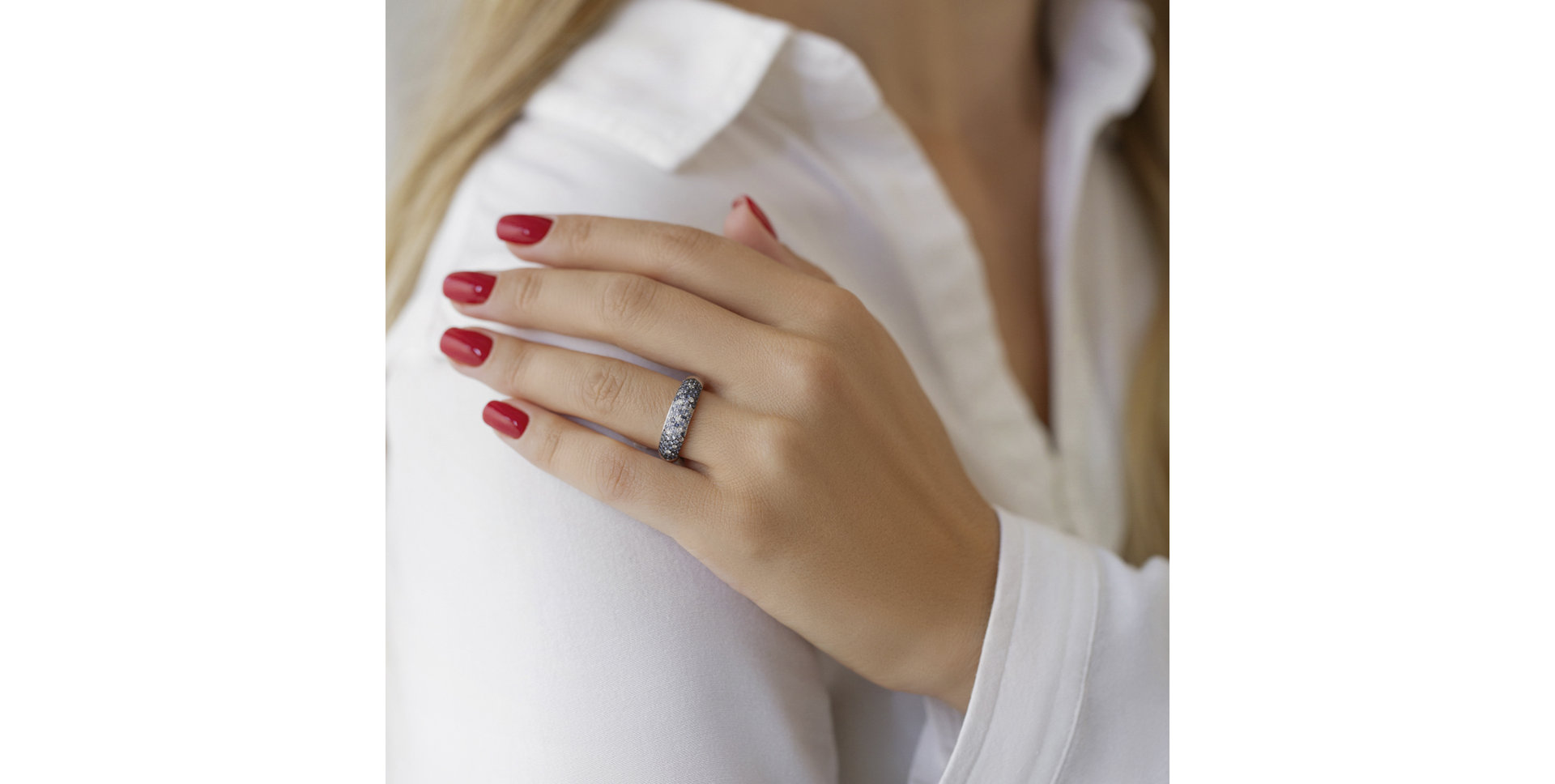 Diamond ring with Sapphire and Ruby Dreama