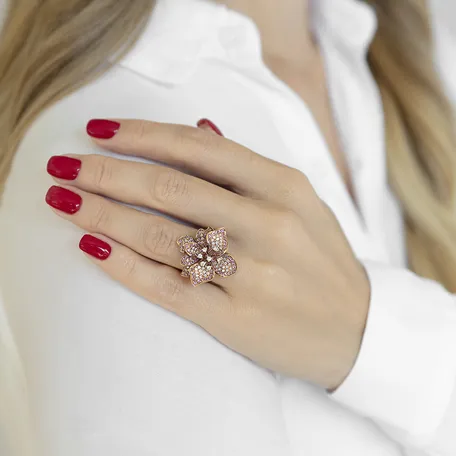Diamond ring with Sapphire Miracle Bloom