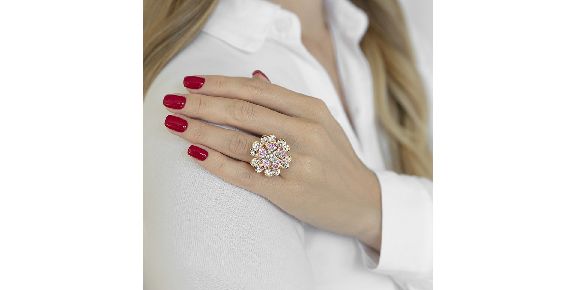 Diamond ring with Sapphire Angel Bloom