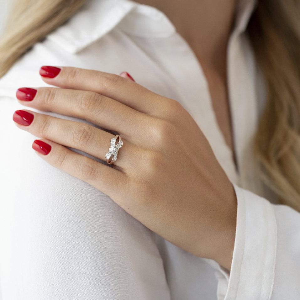 Diamond ring Toussaint