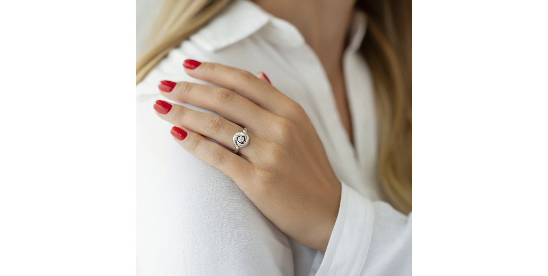 Diamond ring Valère