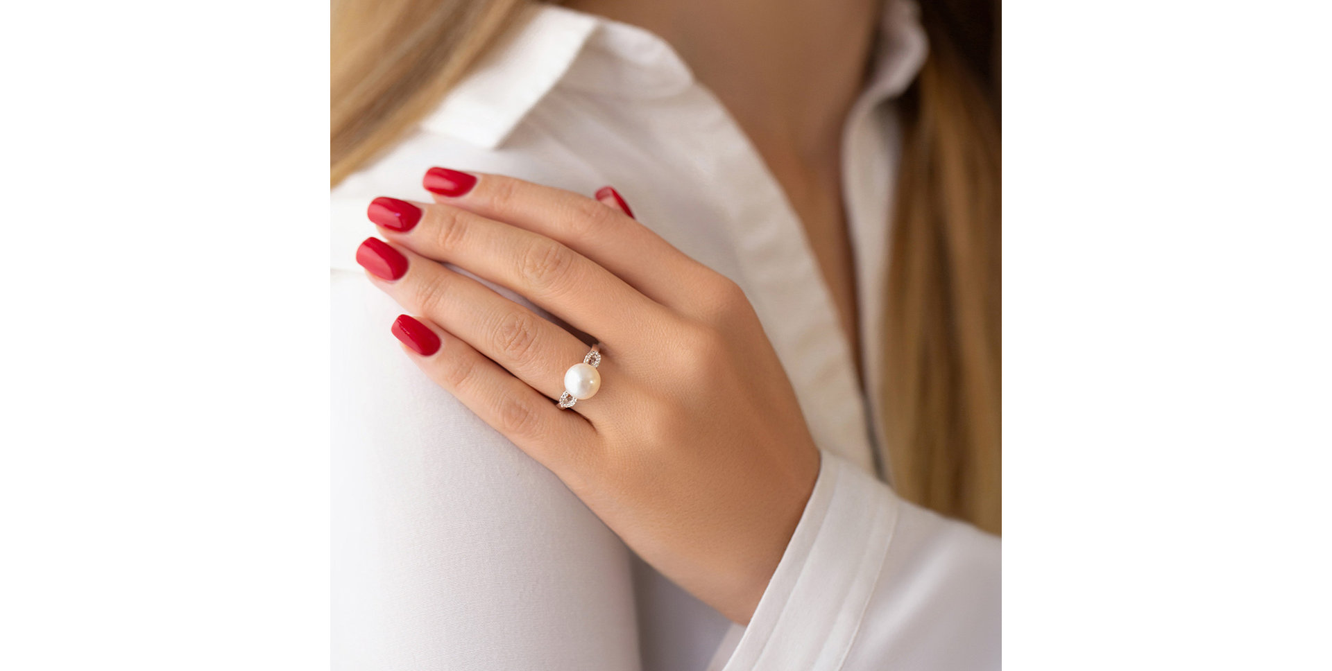 Diamond ring with Pearl Soul of Passion