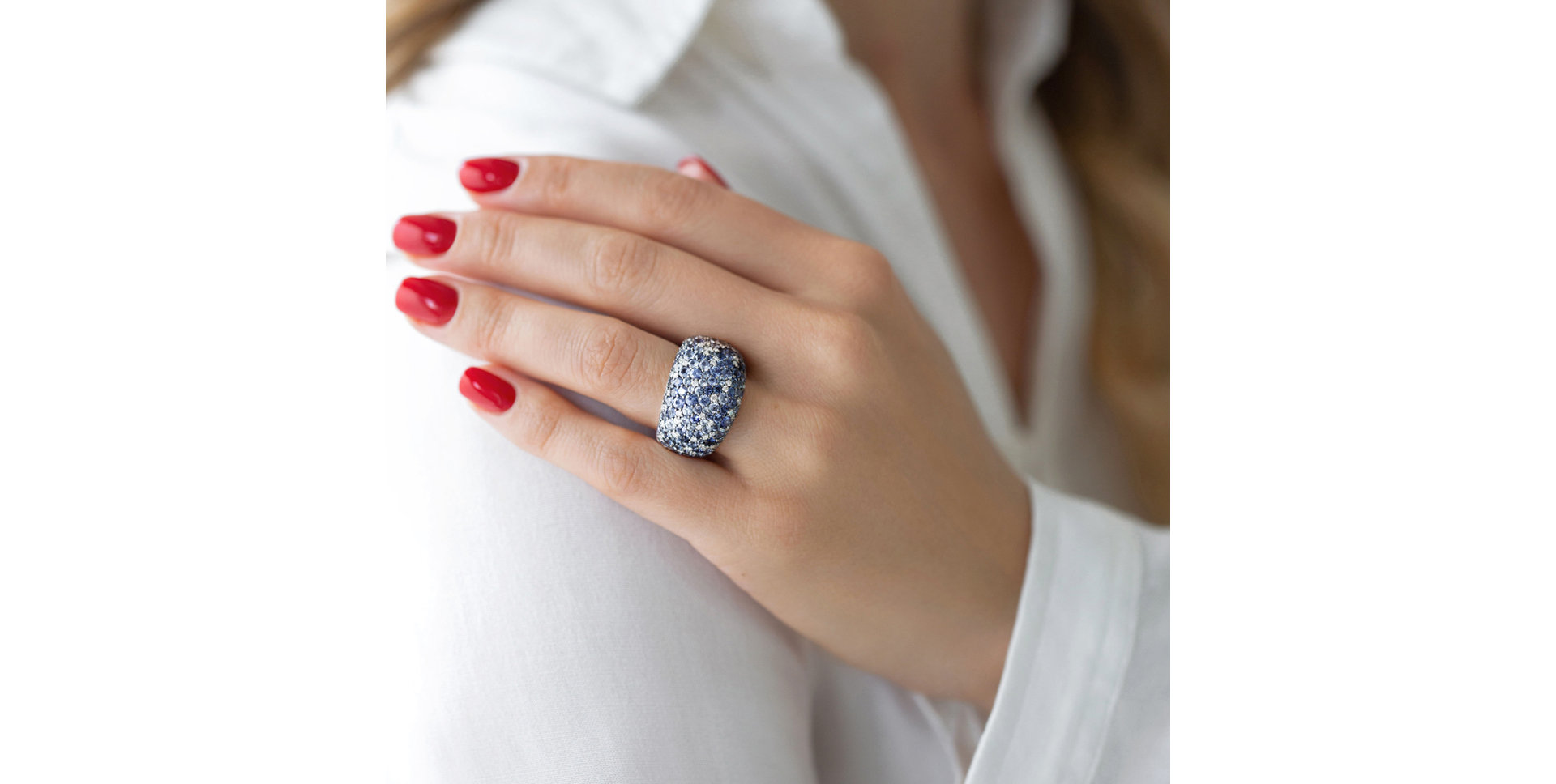 Diamond ring with Sapphire Star Kingdom