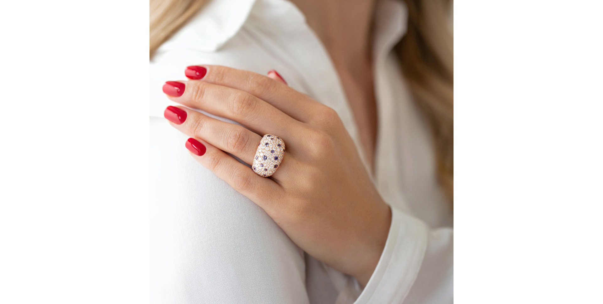 Diamond ring with Sapphire Star Kingdom