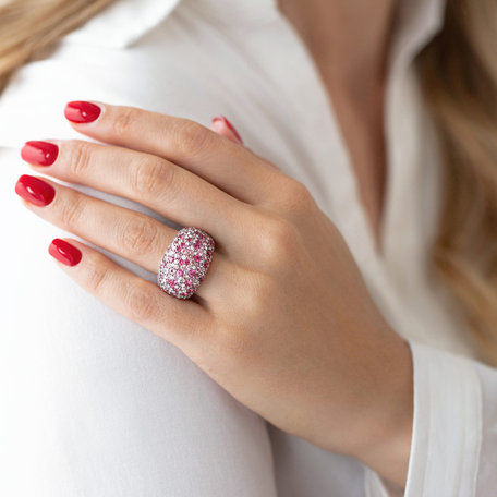 Diamond ring with Sapphire and Spinel Star Kingdom