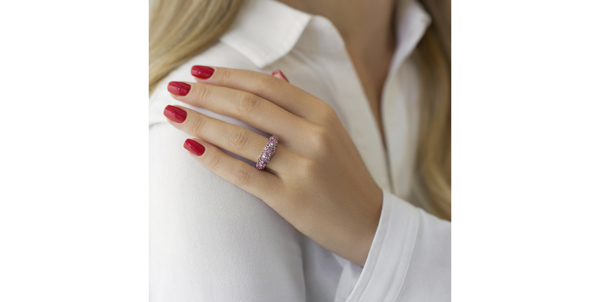 Diamond ring with Sapphire and Spinel Adeline