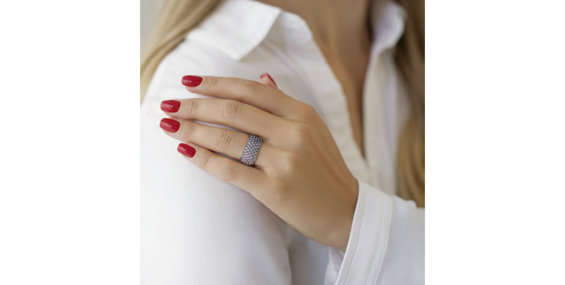 Ring with Sapphire Altha