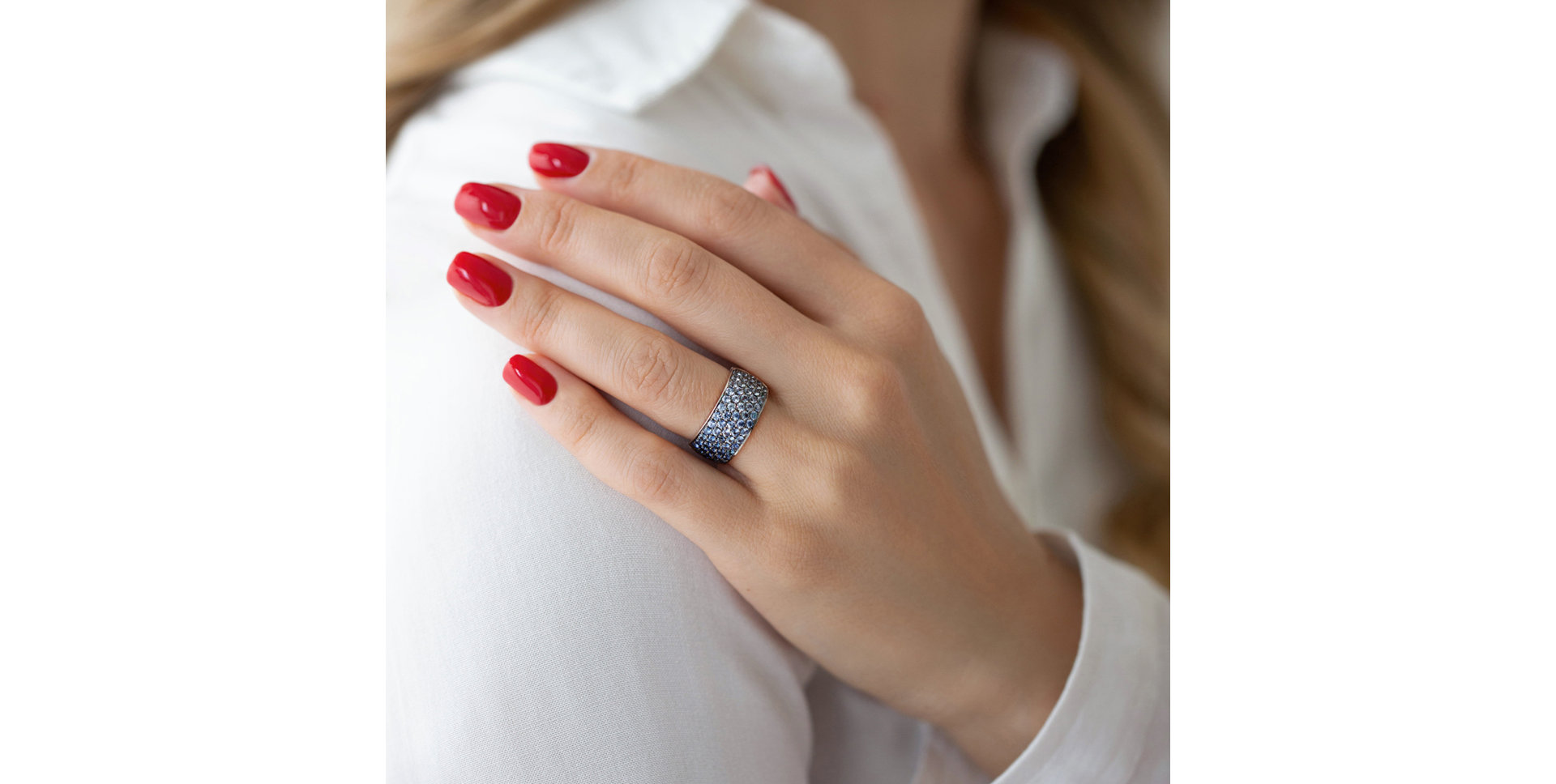 Ring with Sapphire Altha