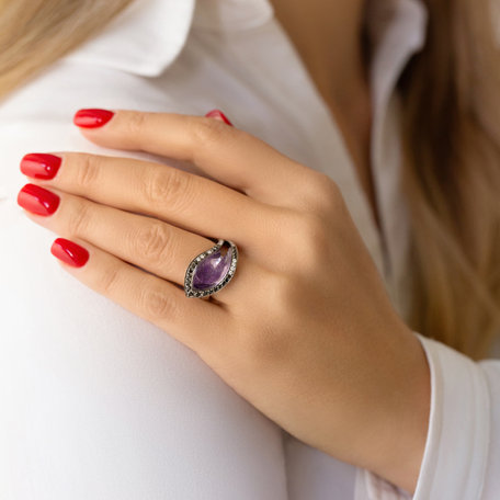 Ring with Amethyst, black and white diamonds Miss Renaissance