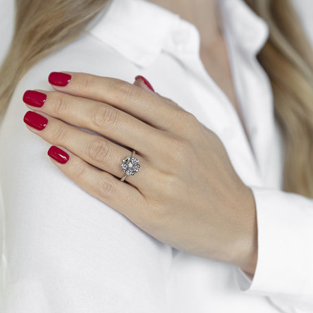 Diamond ring with Sapphire Flower Love