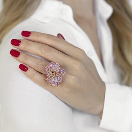 Diamond ring with Sapphire Star Orchid